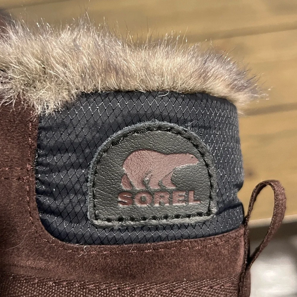 Sorrel women’s Tivoli sport faux fur lace up waterproof brown and black size 8M